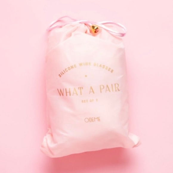 Odeme Silicone Wine Glasses and case. Set of 2. New in Packaging. - Picture 3 of 4